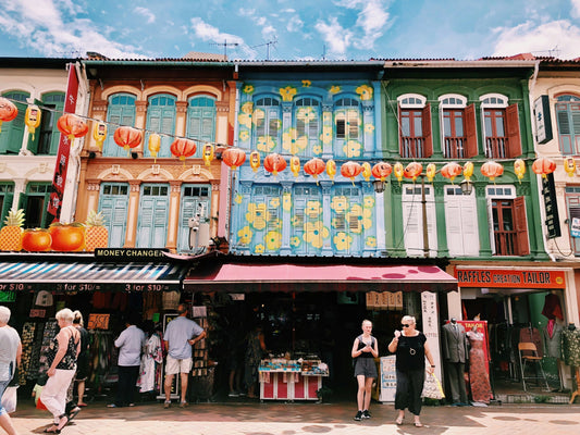 Why Singapore Is One of the Best Places to Source Oud - The Oud Trader